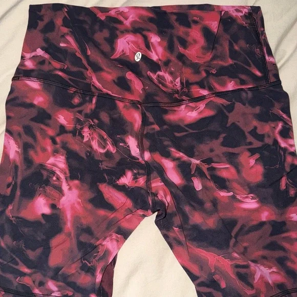 Lululemon Pink Patterned bike Shorts - Picture 2 of 4
